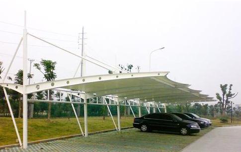膜結構車棚